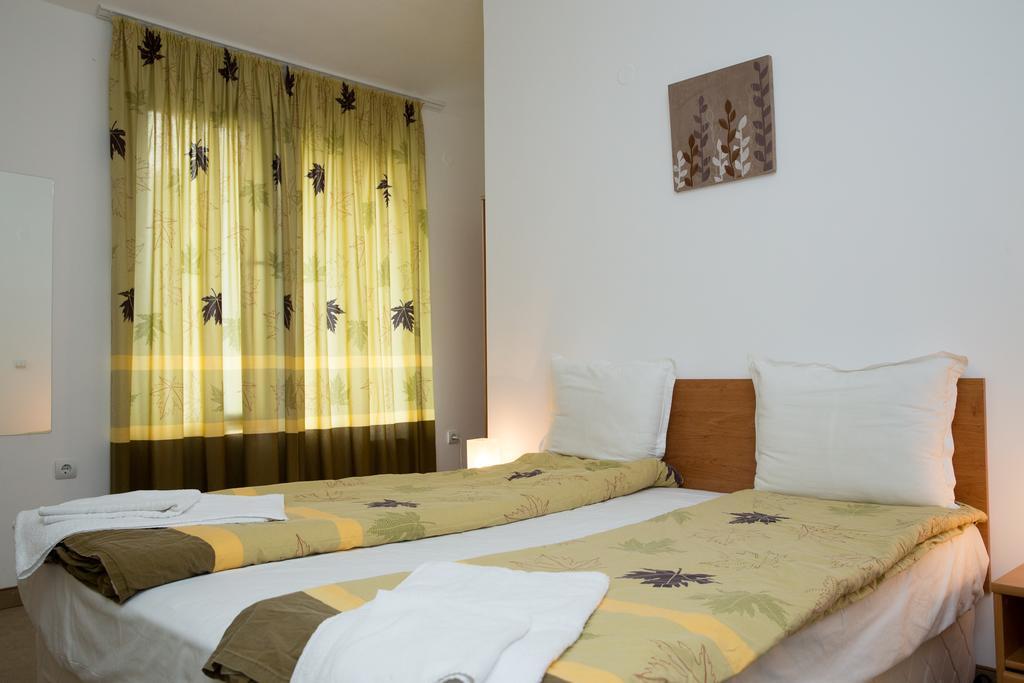Three Mountains Penthouse Apartment 647 Razlog Esterno foto